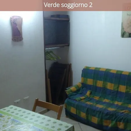 Stanze Rosina Sulla Via Francigena 3* Cannole