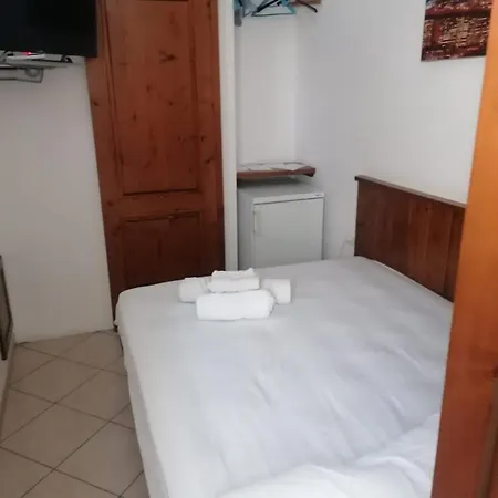 Stanze Rosina Sulla Via Francigena Cannole